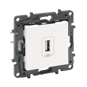 Legrand Raventi Beyaz Tekli Usb Şarj Prizi 1100Ma 768197